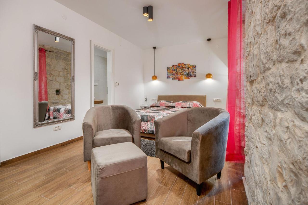 Aparthotel Vintage House Al Pozzo Hvar Town Exterior foto