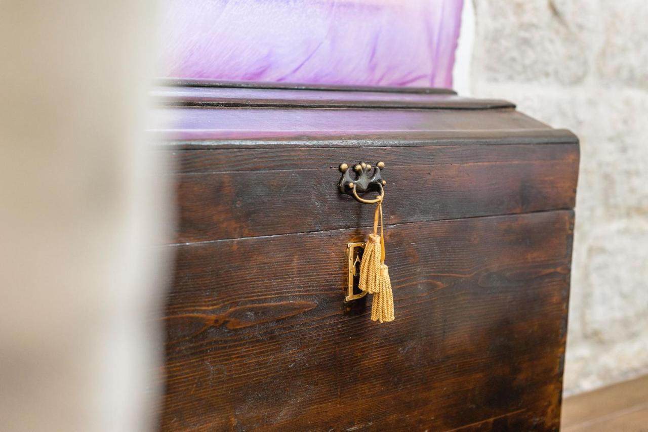 Aparthotel Vintage House Al Pozzo Hvar Town Exterior foto